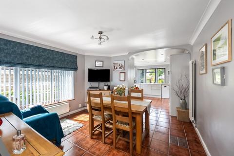 2 bedroom detached bungalow for sale, Tinsley Lane, Crawley RH10