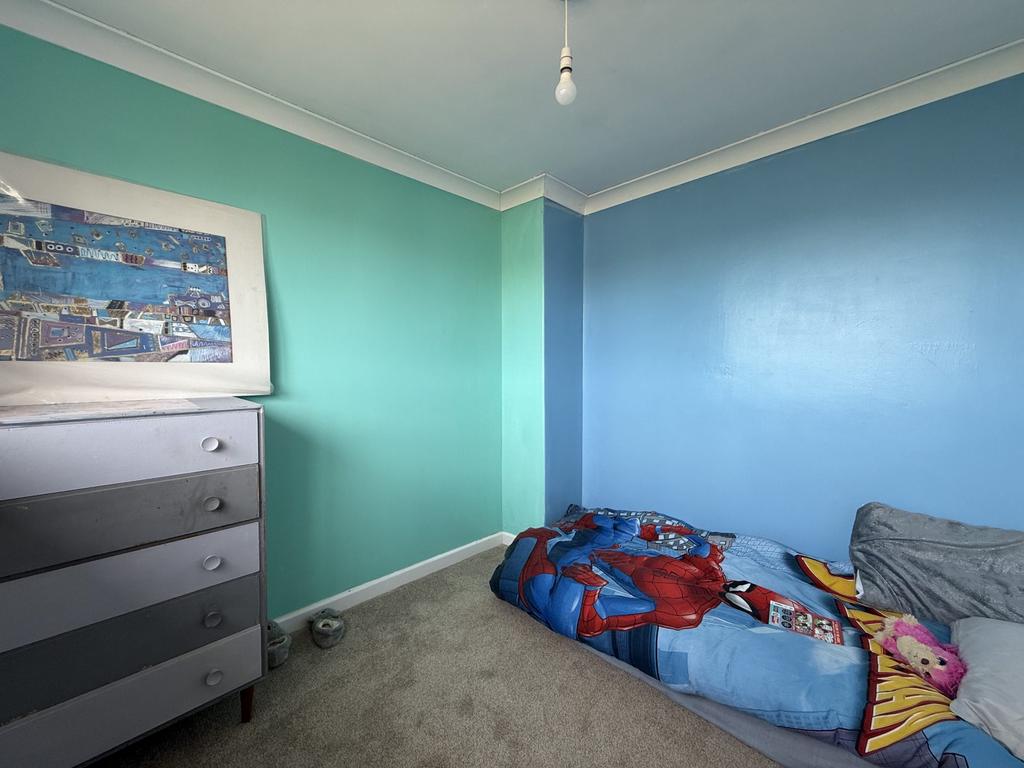 8 Mossgiel Avenue, Dumfries, DG2 9 EA - Braidwoods