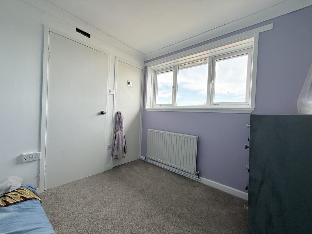 8 Mossgiel Avenue, Dumfries, DG2 9 EA - Braidwoods