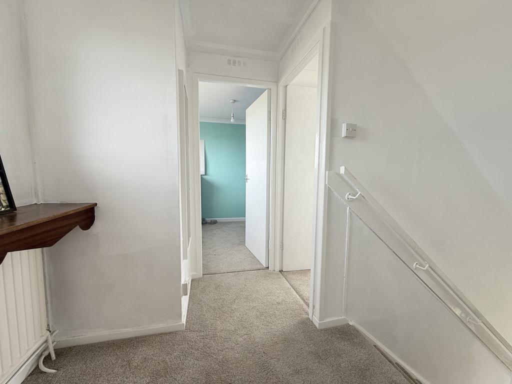 8 Mossgiel Avenue, Dumfries, DG2 9 EA - Braidwoods