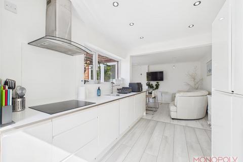 1 Bellard Drive, Hoole, Chester, CH2 3JP