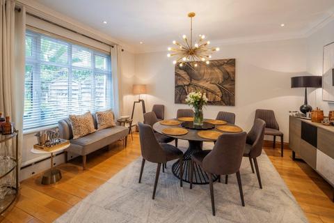 2 Elm Tree Close, London, NW8 9JS