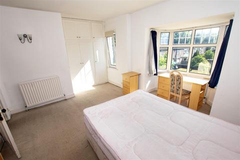 4 bedroom house to rent, Umberslade Road, Birmingham B29