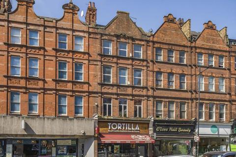 undefined, Finchley Road,  Hampstead,  NW3