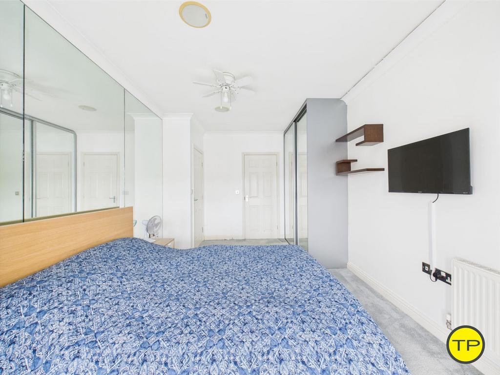 Main bedroom
