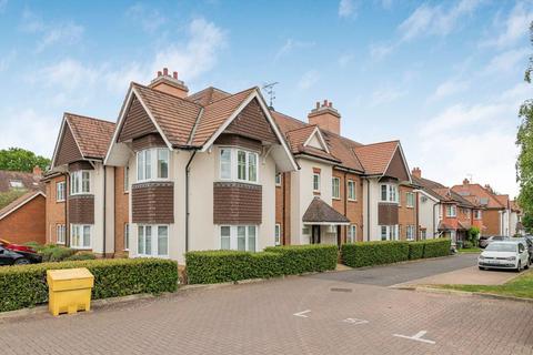 36 Poplar Road, Esher, KT10 0DD