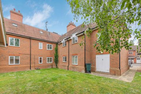 36 Poplar Road, Esher, KT10 0DD