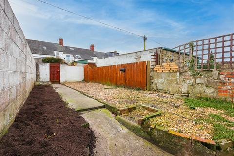 3 bedroom terraced house for sale, Clive Road, Barry Island