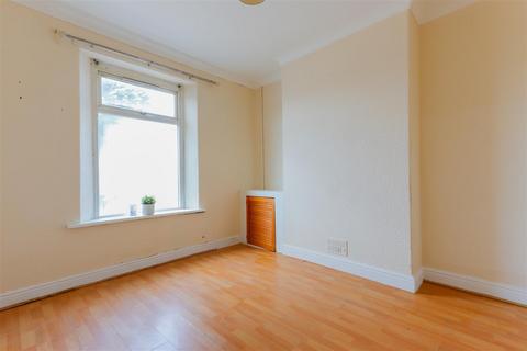 3 bedroom terraced house for sale, Clive Road, Barry Island
