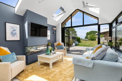4 bedroom village house for sale, Aragon House, Catherine Court, Main Street, Wick, Pershore. WR10 3NZ