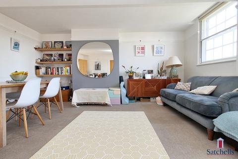 2 bedroom apartment for sale, Broadway, Letchworth Garden City, SG6