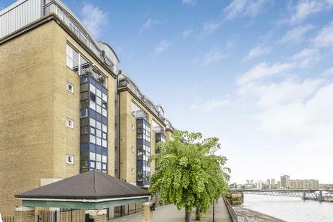 2 bedroom flat to rent, Rotherhithe Street, London SE16