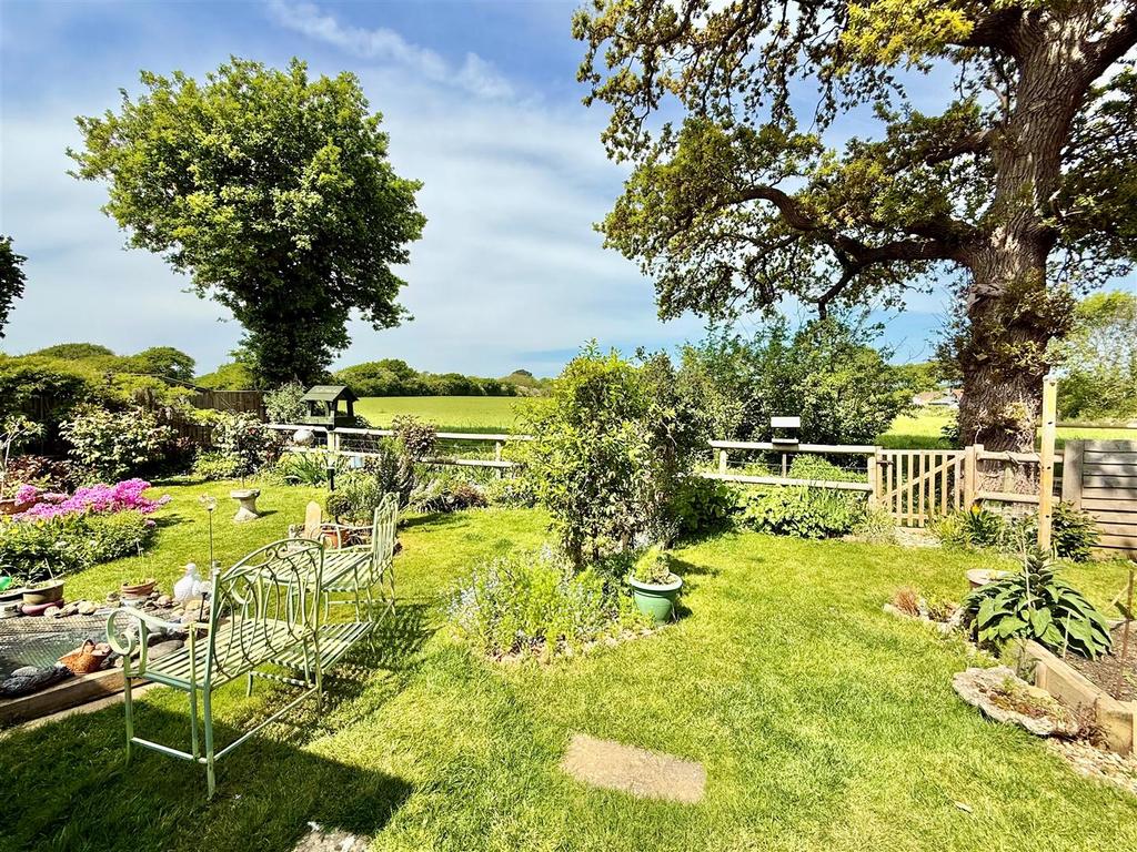 Garden Views.jpg