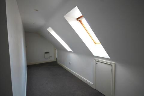 2 bedroom apartment for sale, Parsonage Road, Horsham