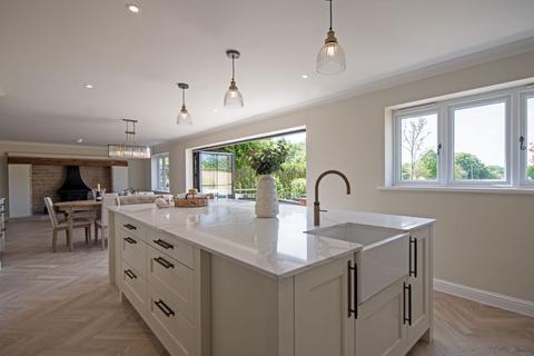 Elmcroft Henley Road, Ullenhall, Henley-in-arden, B95 5NN