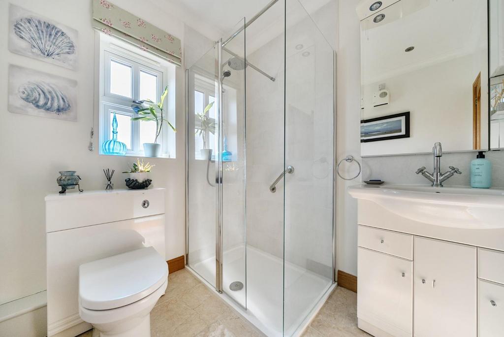 Shower Room.jpg