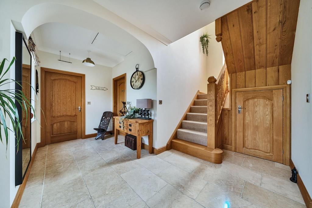 Entrance Hall.jpg