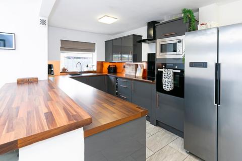 3 bedroom detached bungalow for sale, Derwent Park Close, Sutton On Derwent, York, YO41 4BQ