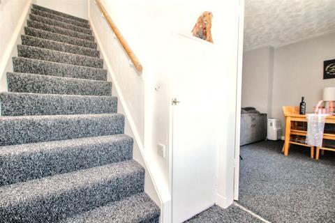 6 Braehead Loan, Carluke, ML8 4NA