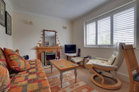 2 bedroom flat for sale, Walberton Court, St Colemans Avenue, Cosham