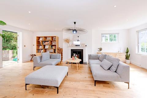 4 bedroom detached house for sale, Hampstead Way, London