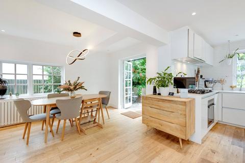 4 bedroom detached house for sale, Hampstead Way, London