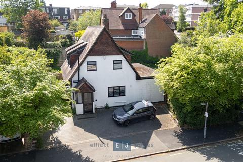 3 bedroom detached house for sale, Scotland Road, Buckhurst Hill IG9