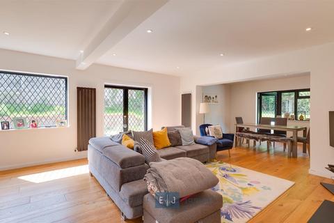 3 bedroom detached house for sale, Scotland Road, Buckhurst Hill IG9