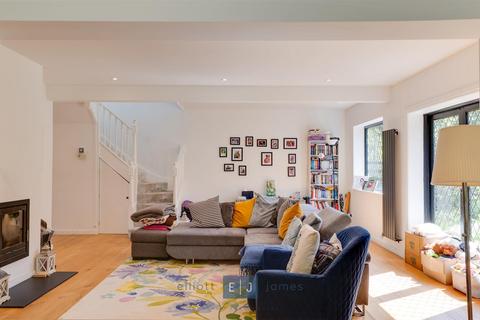 3 bedroom detached house for sale, Scotland Road, Buckhurst Hill IG9