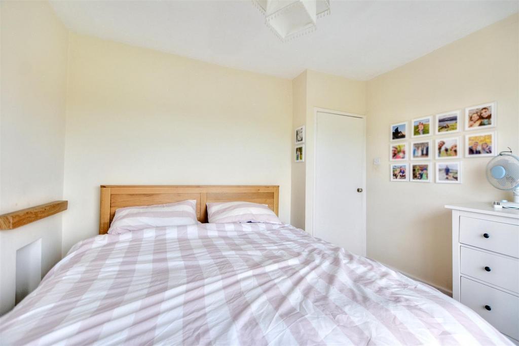 Bedroom 1 2.jpeg