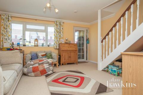 57 Saffron Close, Royal Wootton Bassett, Swindon, SN4 7JB