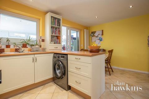 57 Saffron Close, Royal Wootton Bassett, Swindon, SN4 7JB