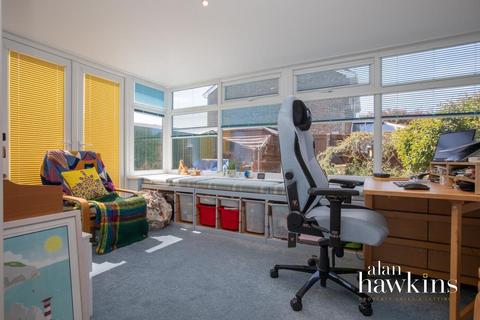 57 Saffron Close, Royal Wootton Bassett, Swindon, SN4 7JB