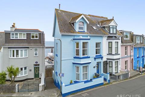 6 bedroom end of terrace house to rent, North Furzeham Road, Brixham, TQ5