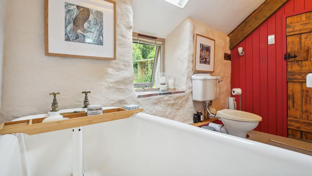 Family Bathroom:
