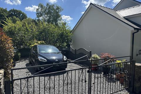 4 bedroom semi-detached house for sale, Weavers Road, Ystragynlais, Swansea.