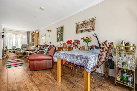 33 Garrick Close, Staines-upon-thames, TW18 2PQ