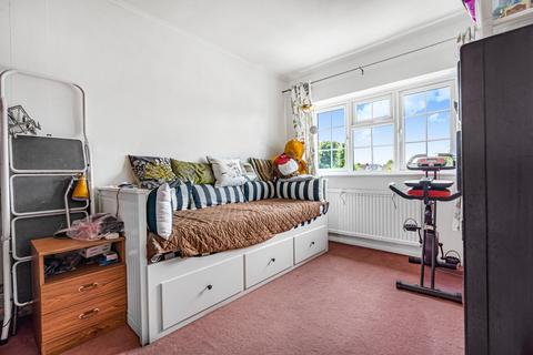 33 Garrick Close, Staines-upon-thames, TW18 2PQ