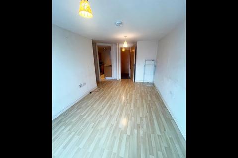 2 bedroom flat for sale, Royal Quay, Liverpool, L3