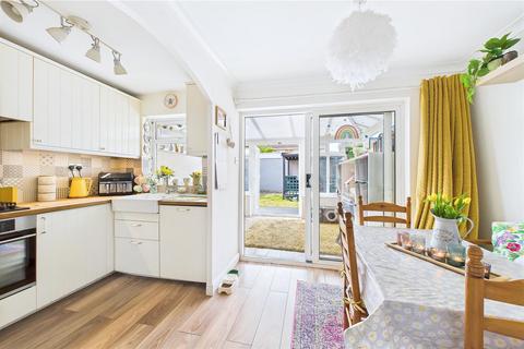 20 Blackthorn Square, Clevedon, BS21 5EF