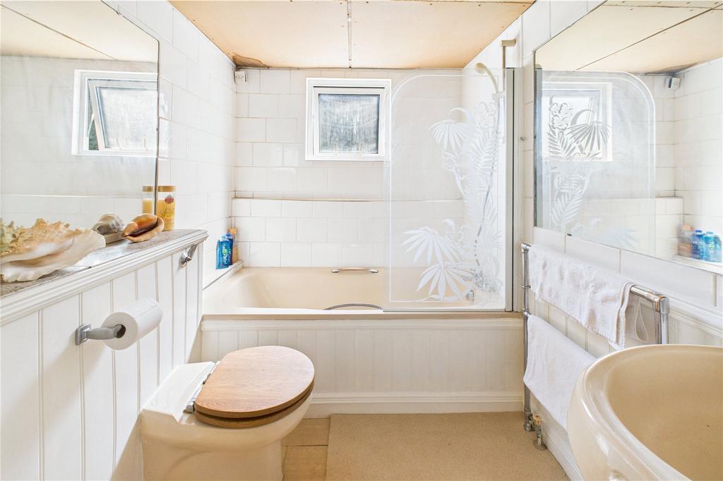 Ensuite Bathroom
