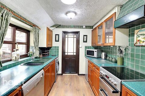 3 bedroom cottage for sale, Harling Road, Roudham