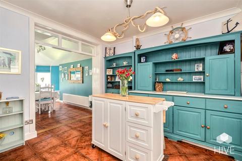 15 Douglas Road, Bournemouth, BH6 3ER
