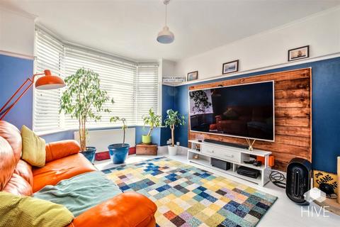 15 Douglas Road, Bournemouth, BH6 3ER