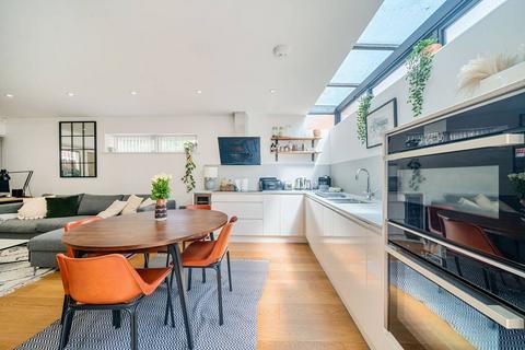 1 bedroom flat for sale, Regan Court, Regan Way, Hoxton, London, N1