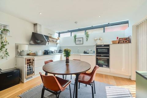 1 bedroom flat for sale, Regan Court, Regan Way, Hoxton, London, N1