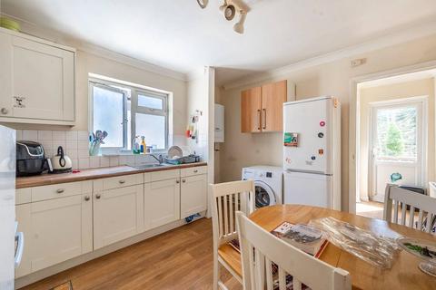 2 bedroom maisonette for sale, Graham Road, Wealdstone, London, HA3
