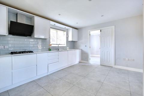 16 Abell Way, Springfield, Chelmsford, CM2 6WU