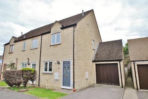 90 Barrington Close, Witney, OX28 5FL