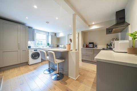 4 bedroom detached house for sale, London Road, Mitcham, CR4